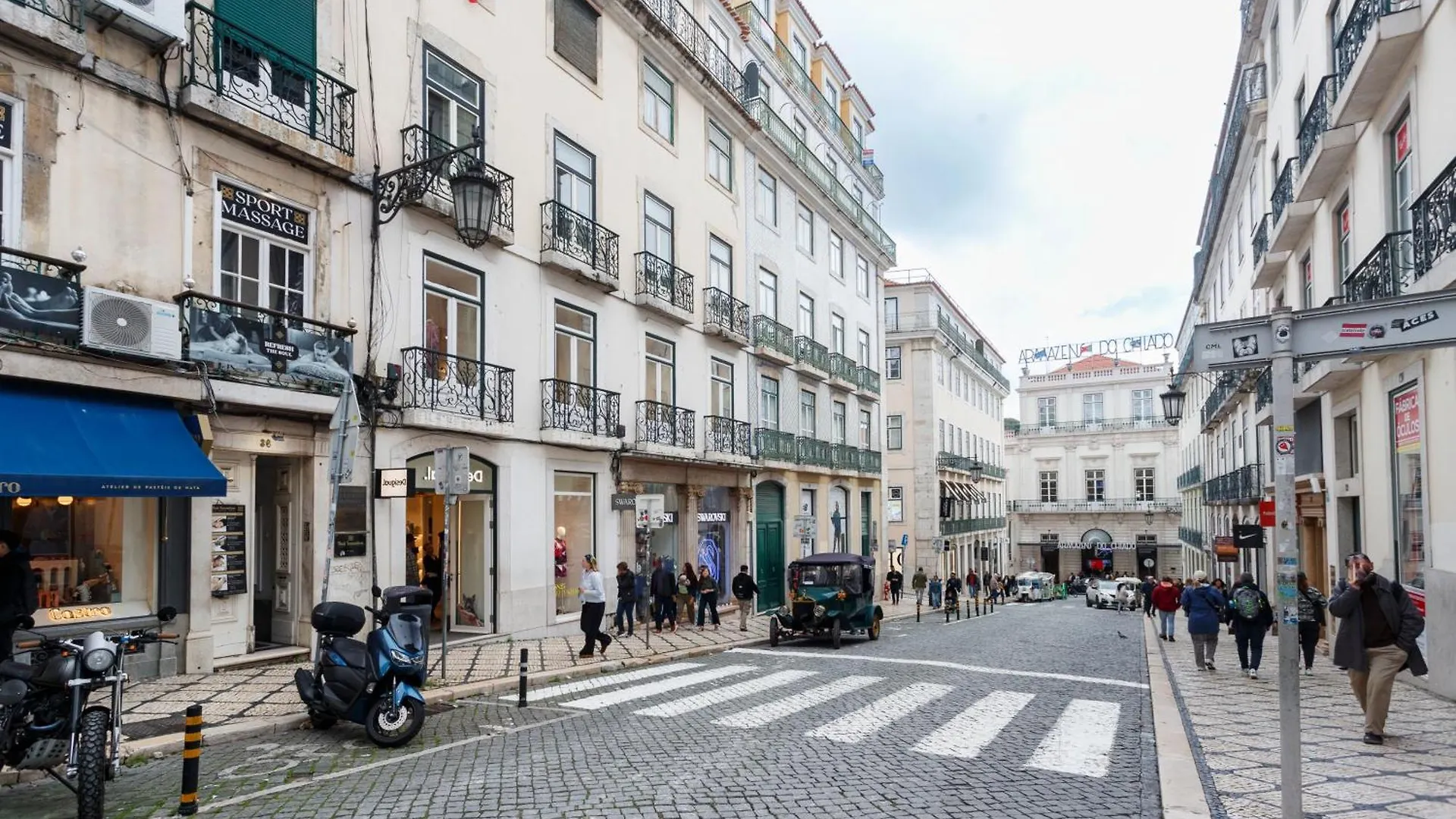Charming Suites Chiado Lisbon 0*,