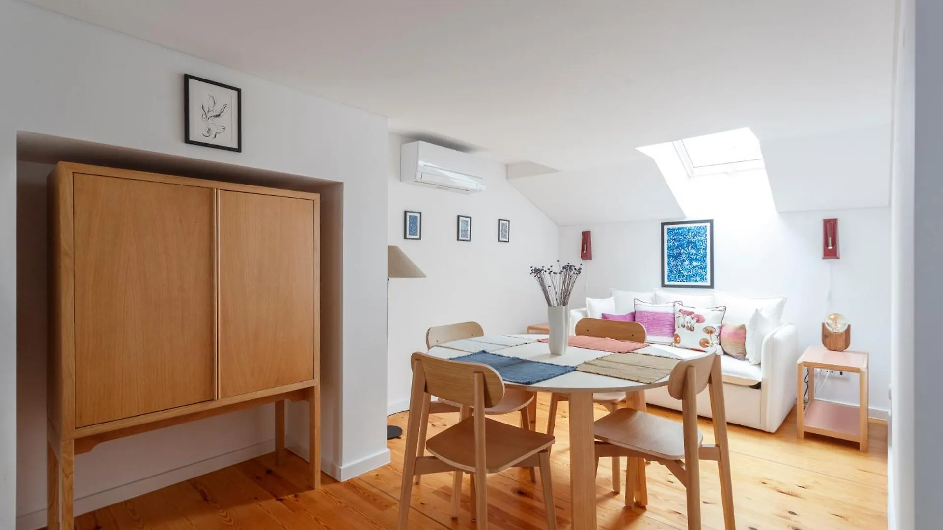 Guest house Charming Suites Chiado Lisbon