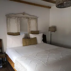  Casa de hóspedes Snug Houseguests