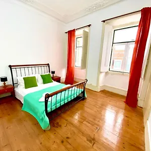  Pensión Artdeco Chiado 4 - Large Comfortable Double With Shared Bathroom