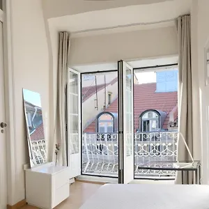 Affittacamere Atalaia- Ideal For Single, Lisbona